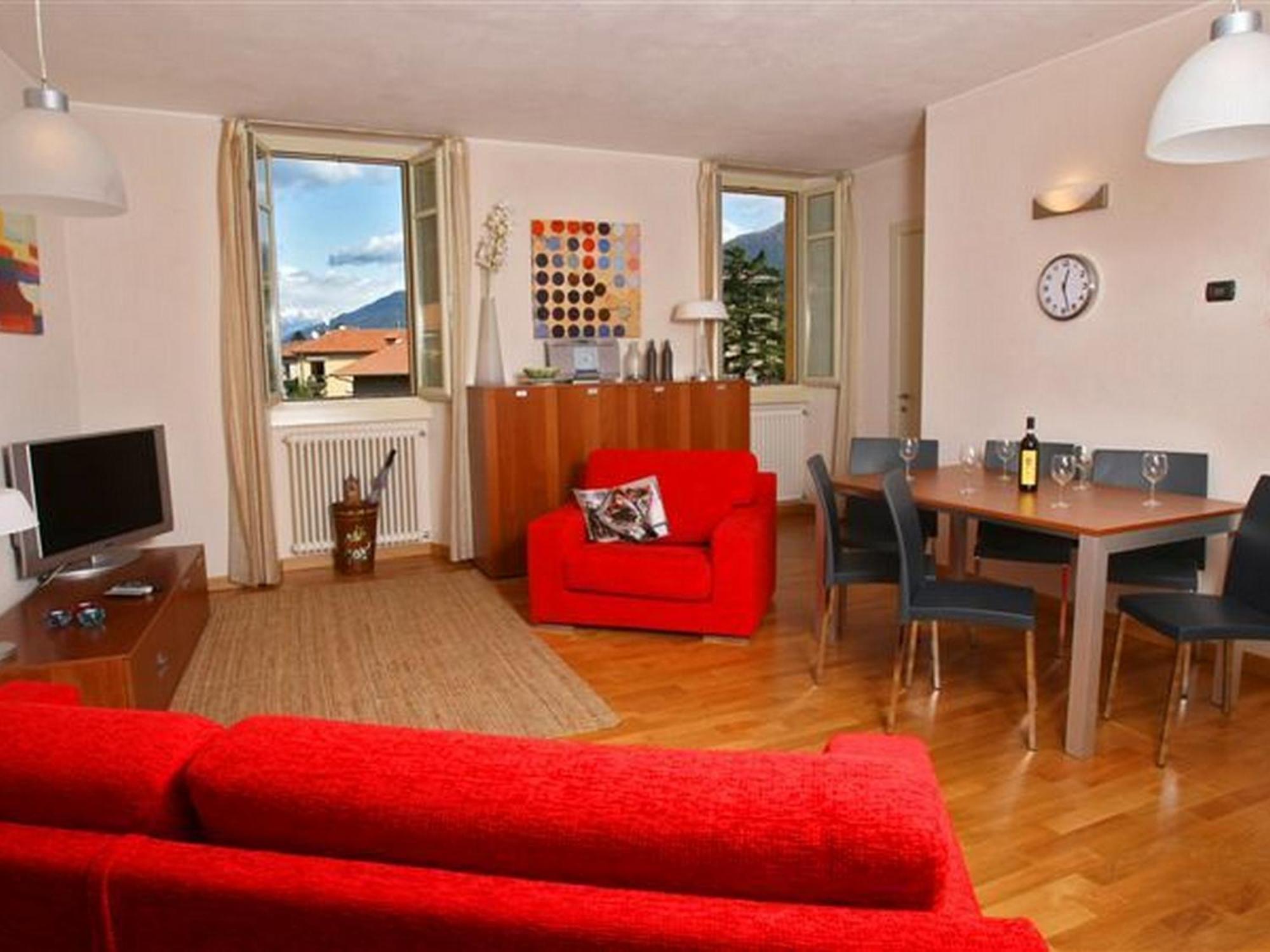 La Piazza Menaggio Apartment Exterior photo